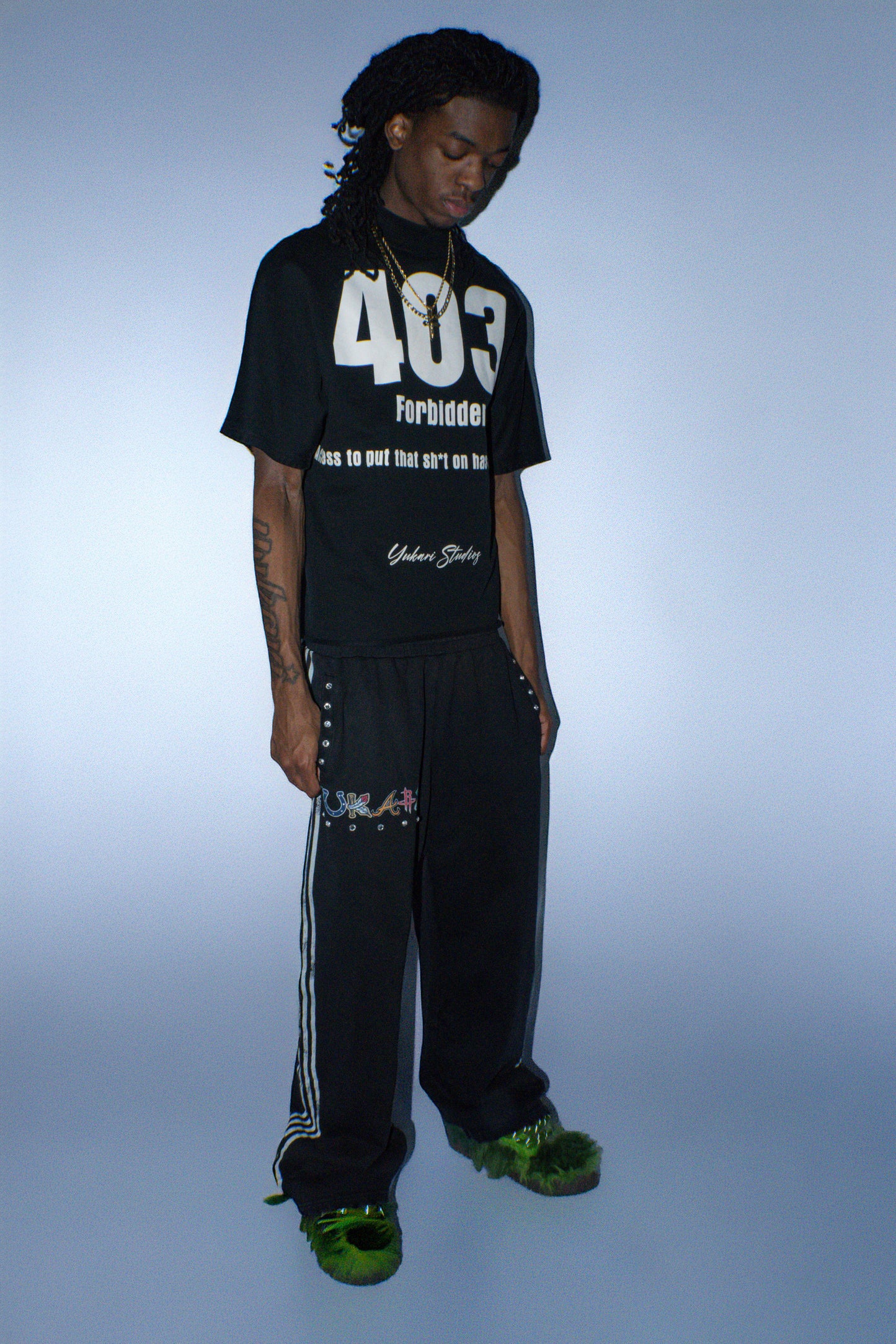 YUKARI FRANCHISE SWEATS