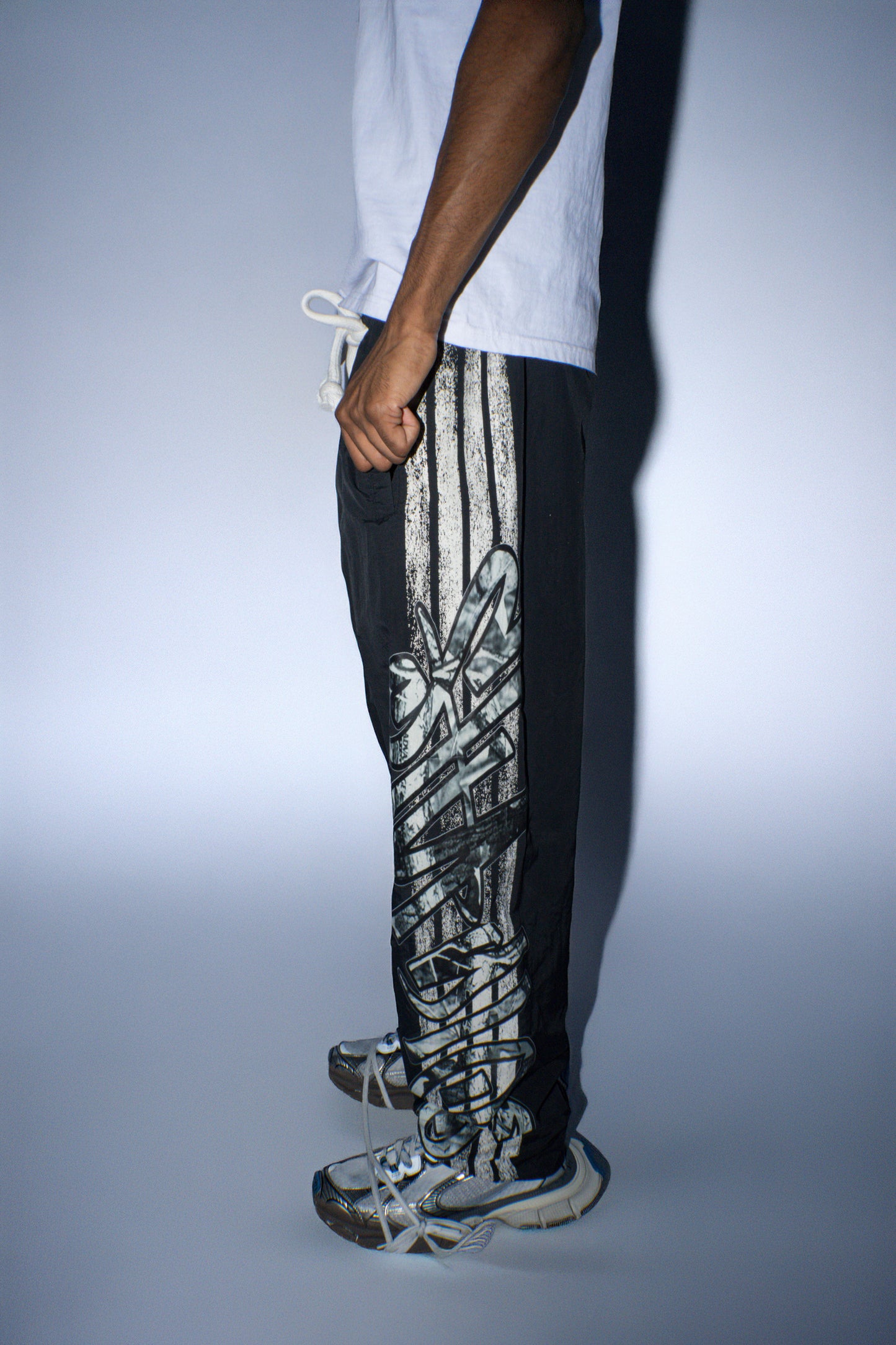 YUKARI NYLON TRACK PANTS- BLACK