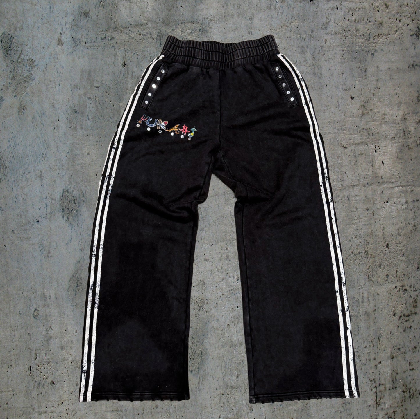 YUKARI FRANCHISE SWEATS